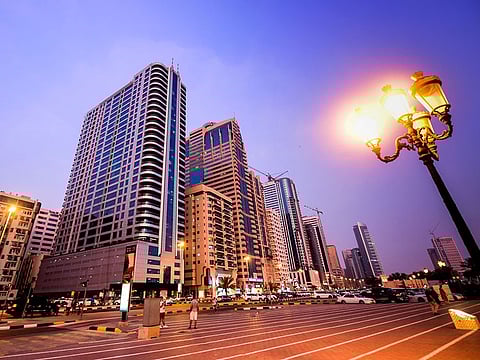 Users can choose from a variety of payment channels, including Apple Pay, Google Pay, Samsung Pay, direct debit cards, credit cards, and the Tahseel Digital Payment System.