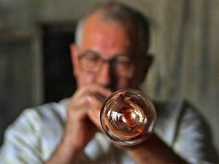Rare glass blowers seek to keep craft alive in Damascus