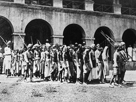 Muslim rebels captured by British police