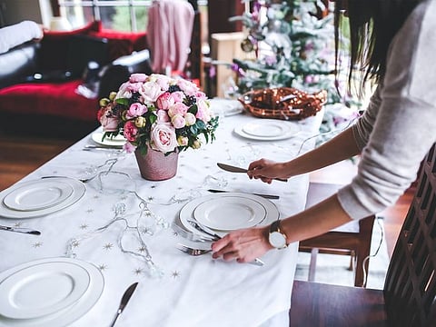 Is it permitted to have social gatherings at home in the UAE? Abu Dhabi Public Health Centre clarifies.