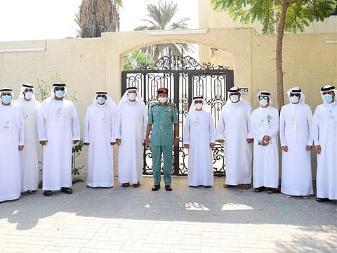 Thabit Al Turaifi, Director General of Sharjah City Municipality, Major General Saif Al Ziri Al Shamsi, Commander-in-Chief of Sharjah Police and representatives of Sharjah Electricity, Water and Gas Authority toured Al Qadisiya area to oversee the combing operation on Monday