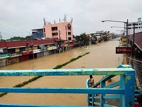 Typhoon Ulysses hit Manila Philippines
