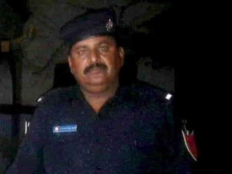 Citizens on social media and government officials hailed Assistant Sub-Inspector (ASI) Muhammad Bux Buriro for his “smart and brave effort” to arrest the man accused of raping a woman and her minor daughter.