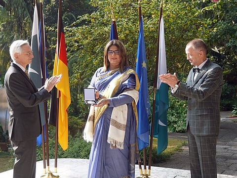 Pakistani transgender activist Nayyab Ali has been awarded the Franco-German Prize for Human Rights in recognition of her efforts to improve the lives of transgender community.