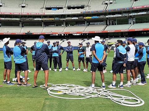 India chat ahead of the Melbourne Test against Australia