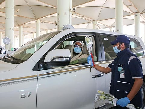 Chief of the Saudi Directorate of Passports, Lt. Gen. Sulaiman Abdulaziz, cited a study with relevant agencies in the country to allow pilgrims to enter the kingdom through all land crossings.