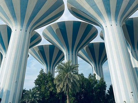 The committee will facilitate the return of those who can prove they are Kuwaitis.