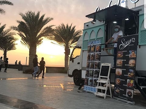 Food trucks will soon operate inside Oman airport parking lots.