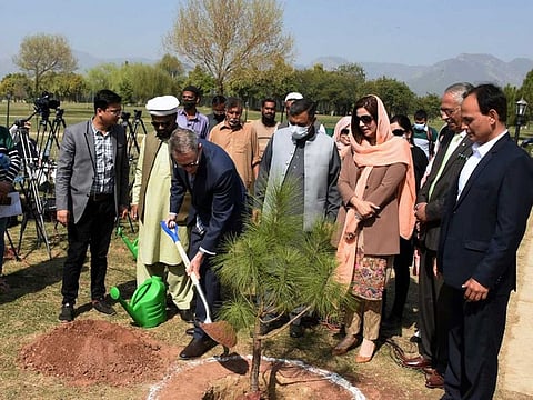 Australia's High Commissioner to Pakistan Dr Geoffrey Shaw joins Pakistan’s Climate Change Minister Zartaj Gul to inaugurate a Miyawaki Forest in Islamabad. PID