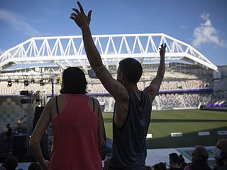 Israel holds concerts for vaccinated Tel Aviv residents