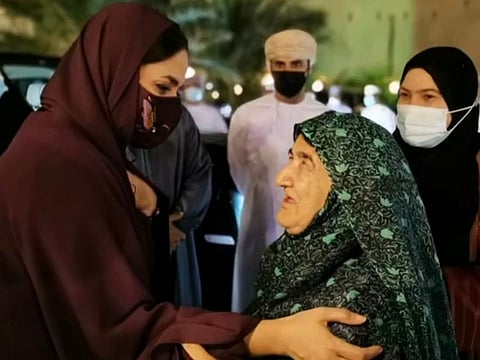 Oman’s First Lady Sayyida Ahad bint Abdullah bin Hamad with an elderly citizen.
