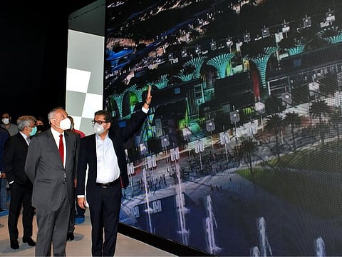 Abdul Razak Dawood, Advisor to the Prime Minister of Pakistan on Commerce and Investment, visits the Pakistani Pavilion during the handing over ceremony of the building at the Expo 2020 Dubai site on March 14.