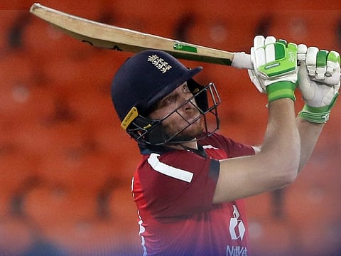 England’s wicketkeeper-batsman Jos Buttler has been ruled out of their final Twenty20 game and one-day international (ODI) series against Sri Lanka after injuring his calf muscle.