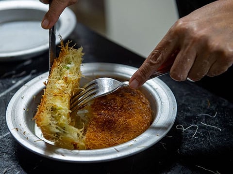 With crunchy exterior and melty interior, Kunafa is one of the most popular middle eastern dessert.