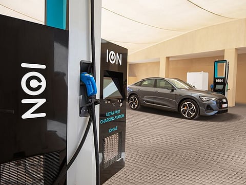 ION, the UAE-based sustainable transportation joint venture between Bee’ah and Crescent Enterprises, has installed high-power, ultra-fast charging stations with a total capacity of up to 350KW, on Yas Island, Abu Dhabi.