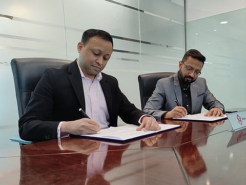 Adnan Altaf, CEO of Dexa Coin, and Shameer Thaha, CSO of Accubits Technologies, signed the partnership agreement on March 31