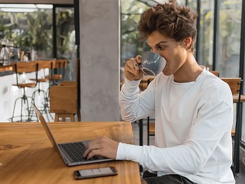 If you want to start working on your own in the UAE, which is the best licence or permit to apply for?