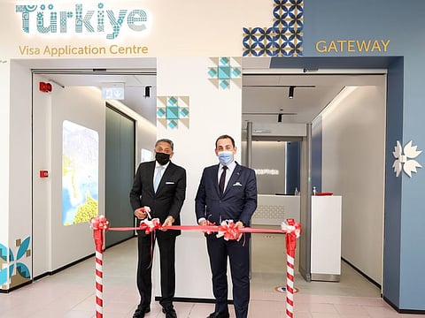 Mustafa İlker Kılıç, Consul General of Turkey in Dubai, and Vinay Malhotra, regional group COO for South Asia, MENA & Americas at VFS Global, inaugurate the centre.