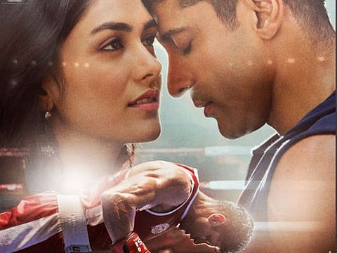 Farhan Akhtar and Mrunal Thakur in 'Toofan'