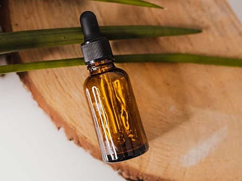 The Ministry of Health and Prevention (MoHAP) has announced that it will withdraw medicines containing calamus from the UAE market.