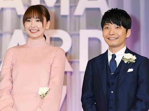 Yui Aragaki and Gen Hoshino.