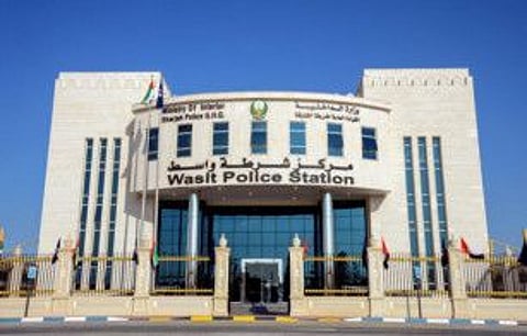As part of the first stage of the initiative, the system was implemented at the Wasit Comprehensive Police Station building through the installation of motion sensors in the corridors of the building.