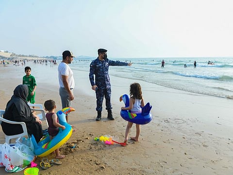 The RAK Police campaign campaign includes meeting visitors at some of the emirate’s beaches and educating and advising about the safety measures that need to be followed.