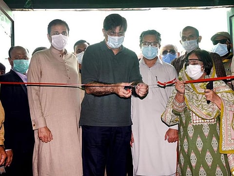 Shah inaugurating an additional vaccination facility at hall no 3 of the Expo Centre, Karachi.