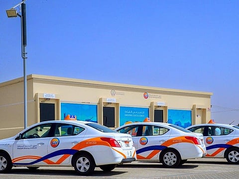 The new smart traffic services allow renewal of driver’s licence, issuance of a replacement licence and other traffic services, without the need to physically approach a traffic service centre.