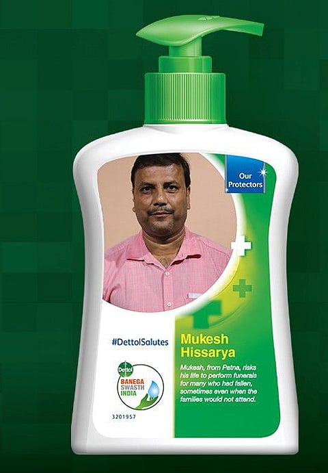 Dettol, India’s most trusted germ protection brand, has for the first time in history has replaced its iconic logo with an image of 49-year-old philanthropist Mukesh Hissarya along with his inspiring story as a tribute to the COVID-19 warrior who selflessly helped numerous people at the time of crisis.