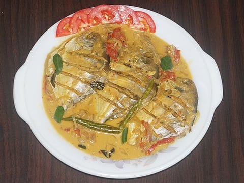 Guide to making chattiyil pollicha meen