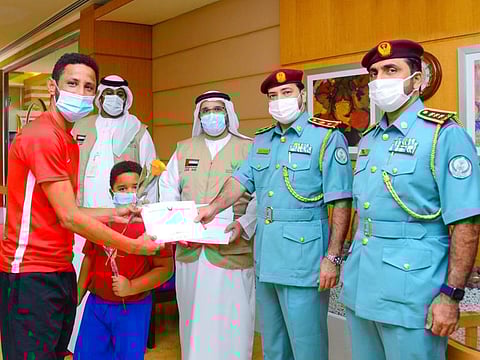 The Sharjah Police General Command, represented by the Community Police Department, helped the visitors to return to their home countries in cooperation with Sharjah Charity and the Red Crescent.