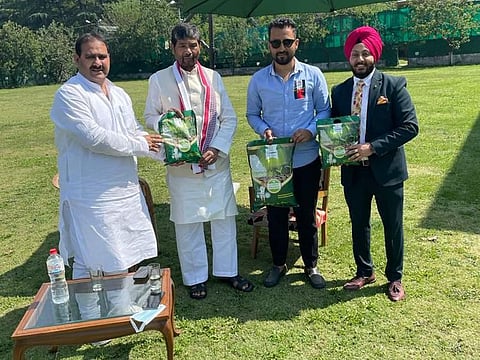 India’s Minister of Food Processing Industries, Pashupati Kumar Paras, launching CEF organic manure along with Sanjay Saraf, Spokesman of LJP and team from Sahil Peerzada’s CEF