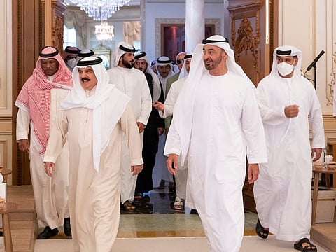 Sheikh Mohamed with King Hamad of Bahrain at Qasr Al Bahr.