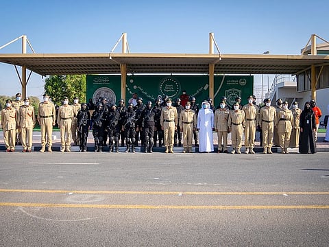 The two-month course for the female contingent featured security and disciplinary lectures and field training, including dealing with suspicious objects, raids, tactical shooting, landings, dismantling and assembling weapons.