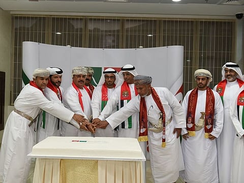 The activities at the Hatta Border Crossing were held in the presence of Major General Mohamed Ahmed Al Marri, Director General of the General Directorate of Residency and Foreigners Affairs and Vice-Chairman of the Dubai Council for Border Crossing Points Security, along with a high-level delegation from Oman and the UAE.