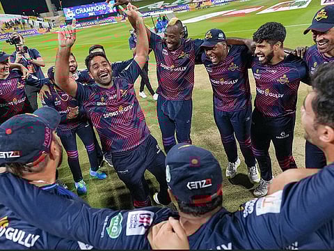 Andre Russell inspires Deccan Gladiators to Abu Dhabi T10 title with brutal 90 not out.