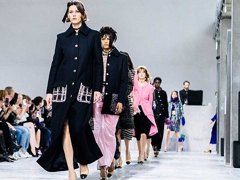 The event witnessed Virginie Viard’s 2021/22 Métiers d’art collection.