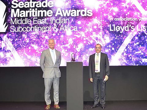 Tristar Group CEO Eugene Mayne (right) received the Corporate Social Responsibility (CSR) Award from The Mission to Seafarers Regional Director for Middle East & South Asia Andy Bowerman.