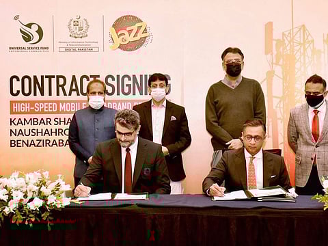 A deal being signed to provide broadband service in 797 backward villages of four districts of Sindh in just 12 months.