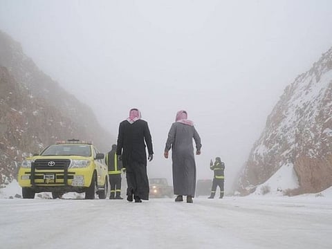 Saudi Arabia has forecast a drop in temperatures and the possibility of snowfall in northern regions during the mid-winter school vacation.