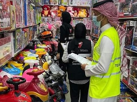 The kingdom’s Ministry of Industry and Commerce said that it had conducted in conjunction with the Health Ministry the campaign on “shisha-like toys” at the local market to monitor and confiscate products that violate a 2015 Gulf technical regulation for children’s toys and the kingdom's anti-smoking and tobacco law.