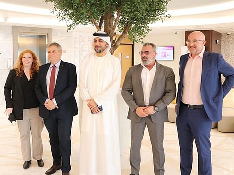 Marwan Ibrahim Al Haj Nasir (centre) with Israeli delegation headed by Nitzan Horovitz (second from left)