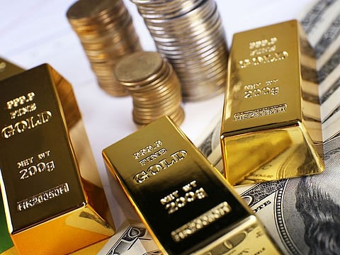 Is it better to buy gold coins or gold bars? Here’s how you decide on a cost-effective option.