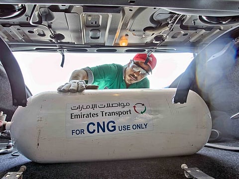 Emirates Transport (ET) says that it has modified more than 900 vehicles last year to operate on Compressed Natural Gas (CNG) in the UAE