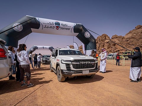 Dania Akeel and co-driver Susana Hernando in their Toyota Land Cruiser GR.