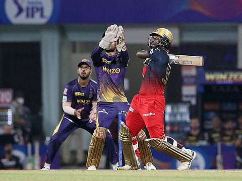 Sherfane Rutherford of RCB pulls one during valuable innings of 28 off 40 deliveries against KKR.