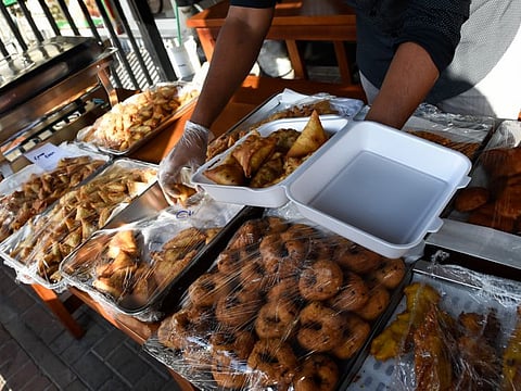Establishments that wish to display food outside should obtain a prior permit from the Food Safety Department. They can display food items only two hours before iftar.