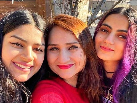 Shumaila Sajid and her two daughters Mishal, and Muskaan.