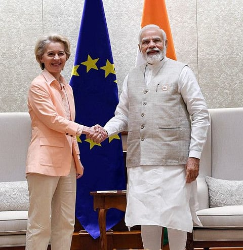 India's Prime Minister Narendra Modi shakes hands with European Commission President Ursula von der Leyen before their meeting in New Delhi, India April 25, 2022.